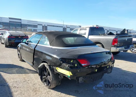 2018 Mercedes-Benz C 300 из США, поврежденный, VIN WDDWK4JB9JF608812